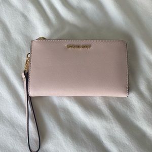 Michael Kors Leather Continental Wristlet